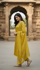 Golden Aura Straight Set